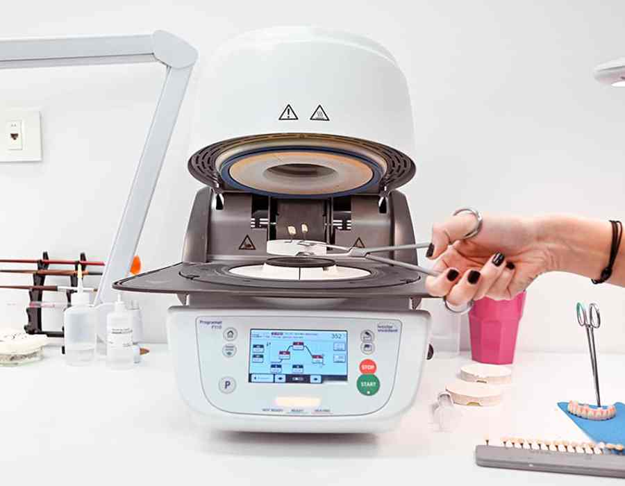 Digital-technology-VENEER_11zon